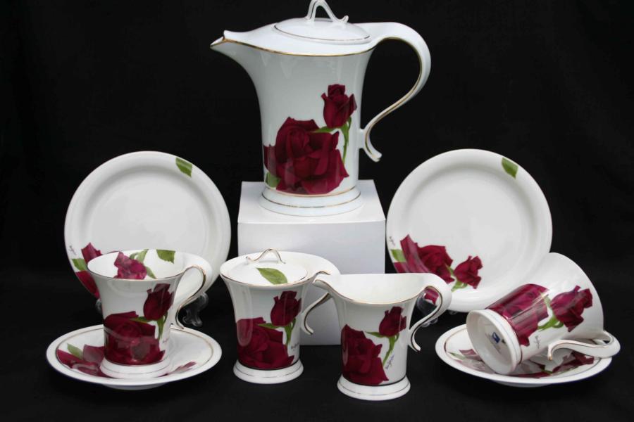 Maroon Rose Teaset - Click Image to Close